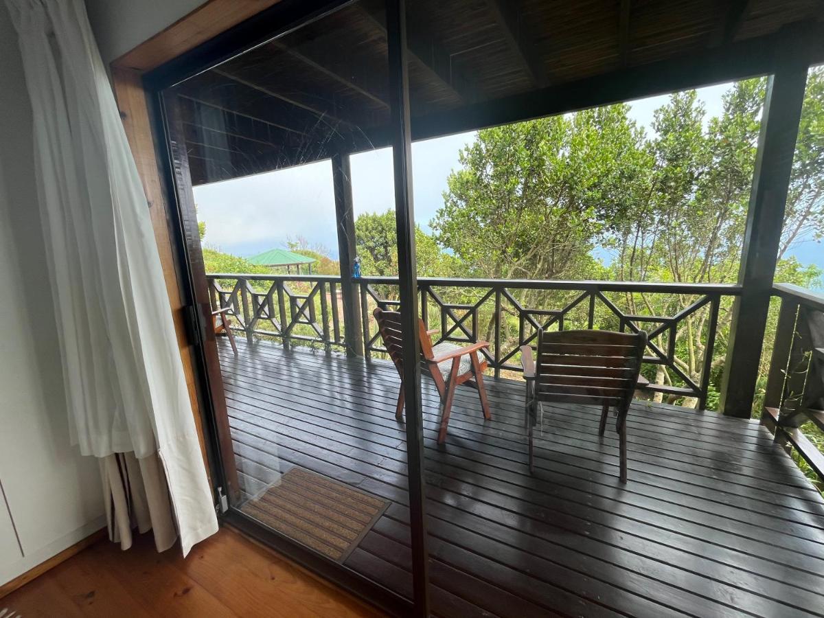 Peaceful Guest With Balcony Views And Garden Setting Brenton-on-Sea
