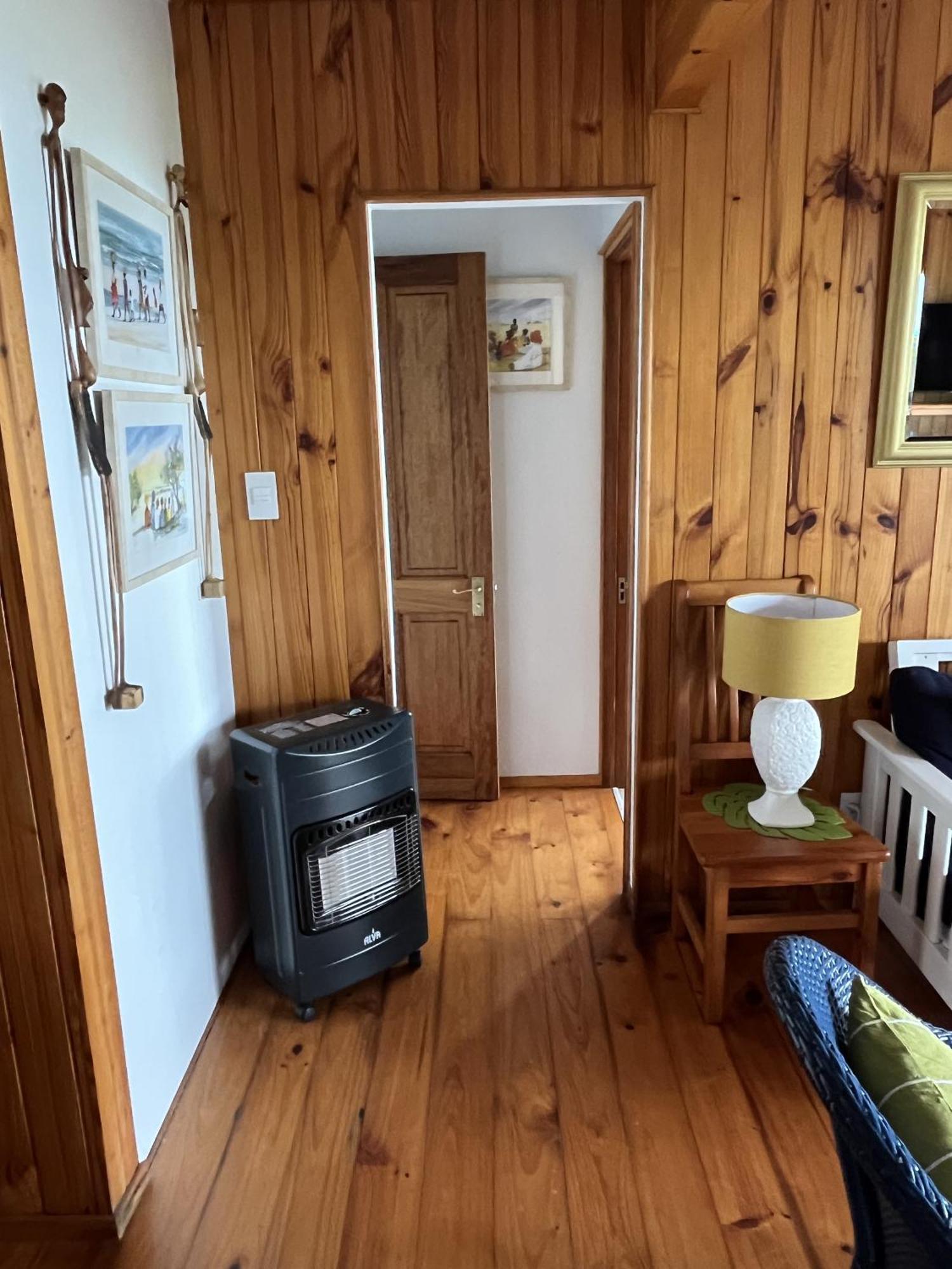 Peaceful Guest With Balcony Views And Garden Setting Apartment Brenton-on-Sea